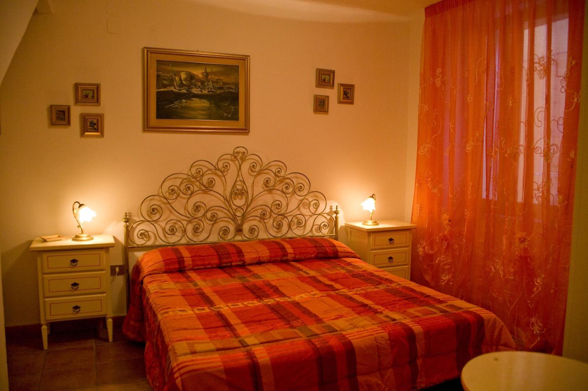 B&B Vecchia Альгеро Экстерьер фото